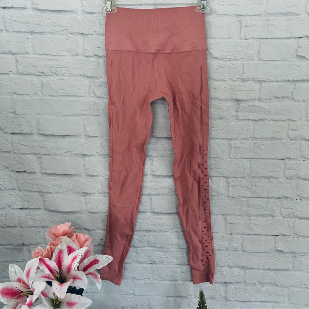Spiritual Gangster Ribbed Leggings